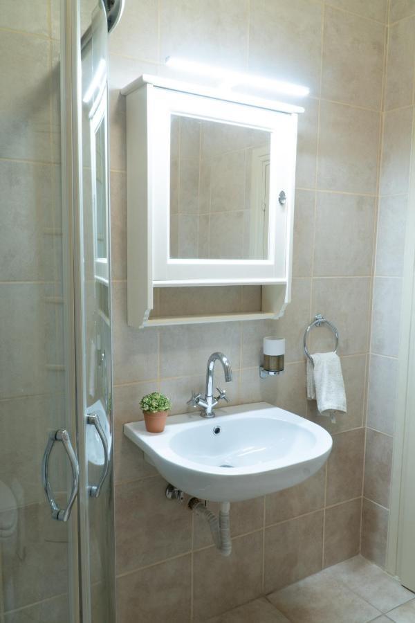 Nikis Artistic Flat/ Syntagma Square Appartement Athene Buitenkant foto